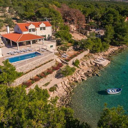 מילנה Luxury Villa Kate - In Lucice Bay With Turquoise Sea, Amazing Seaviews, And Heated Pool מראה חיצוני תמונה