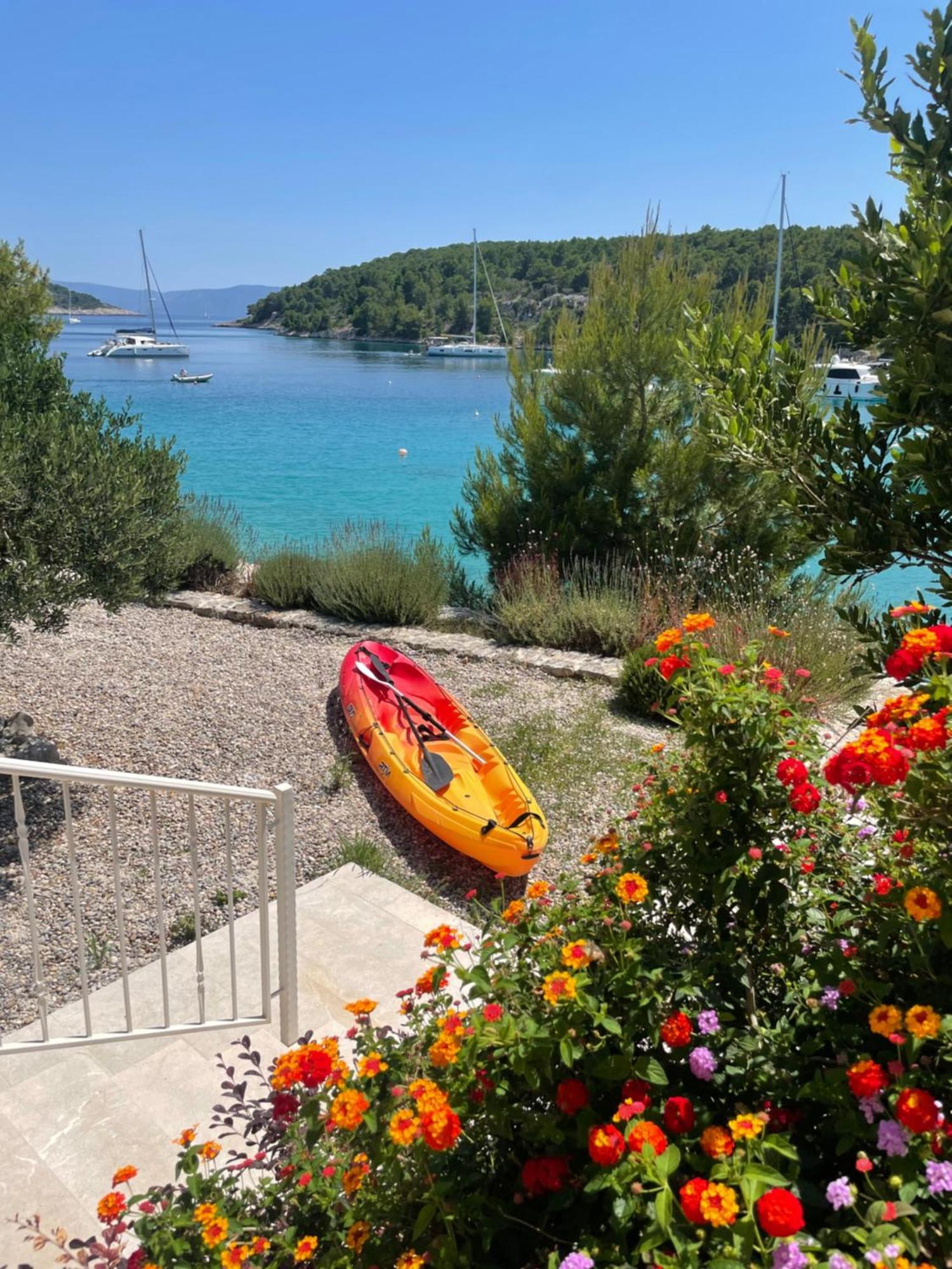 מילנה Luxury Villa Kate - In Lucice Bay With Turquoise Sea, Amazing Seaviews, And Heated Pool מראה חיצוני תמונה