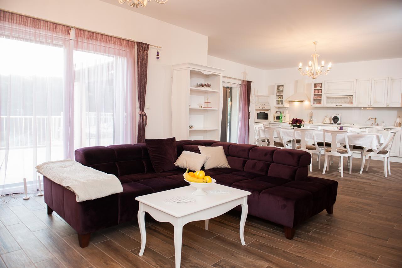 מילנה Luxury Villa Kate - In Lucice Bay With Turquoise Sea, Amazing Seaviews, And Heated Pool מראה חיצוני תמונה
