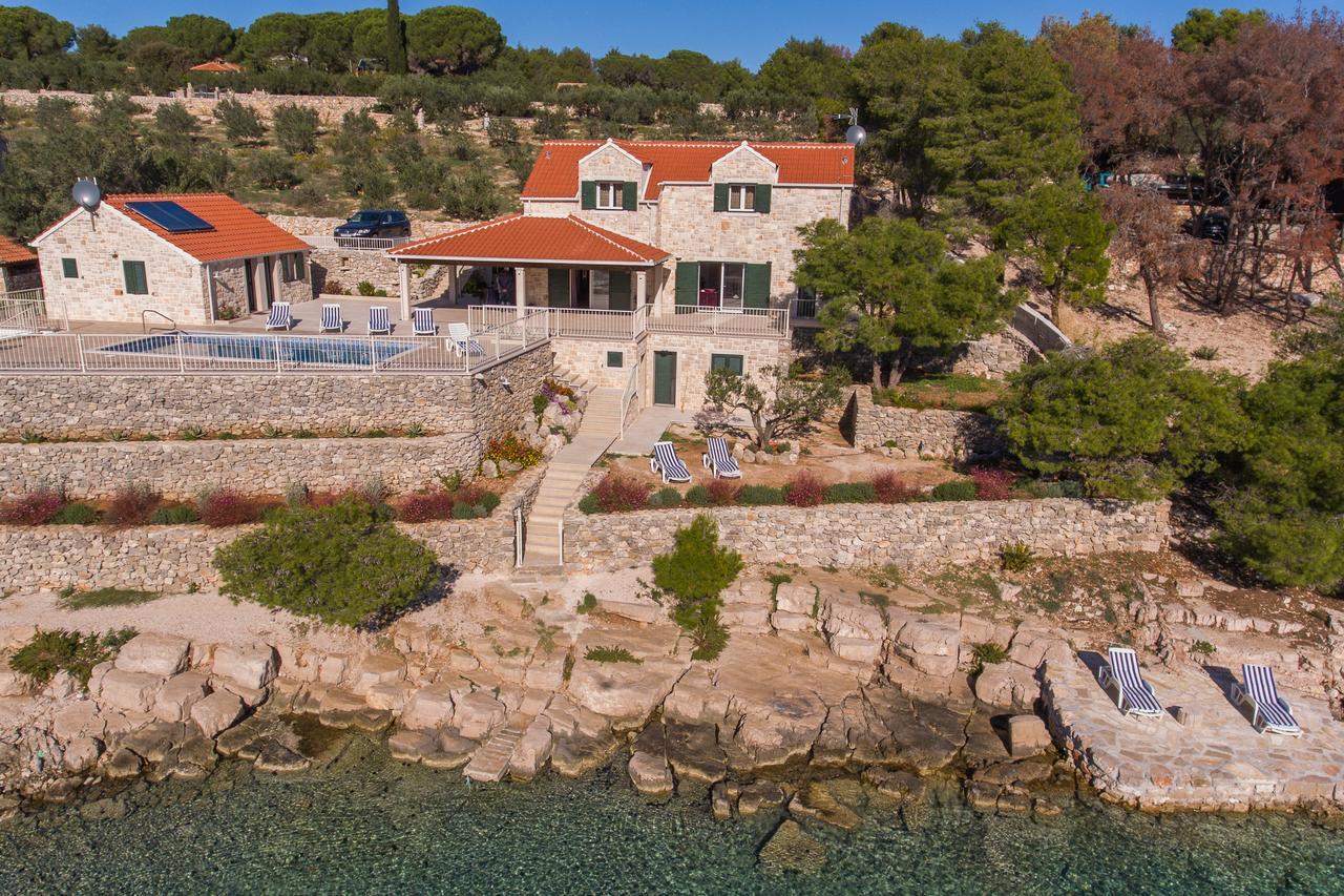 מילנה Luxury Villa Kate - In Lucice Bay With Turquoise Sea, Amazing Seaviews, And Heated Pool מראה חיצוני תמונה