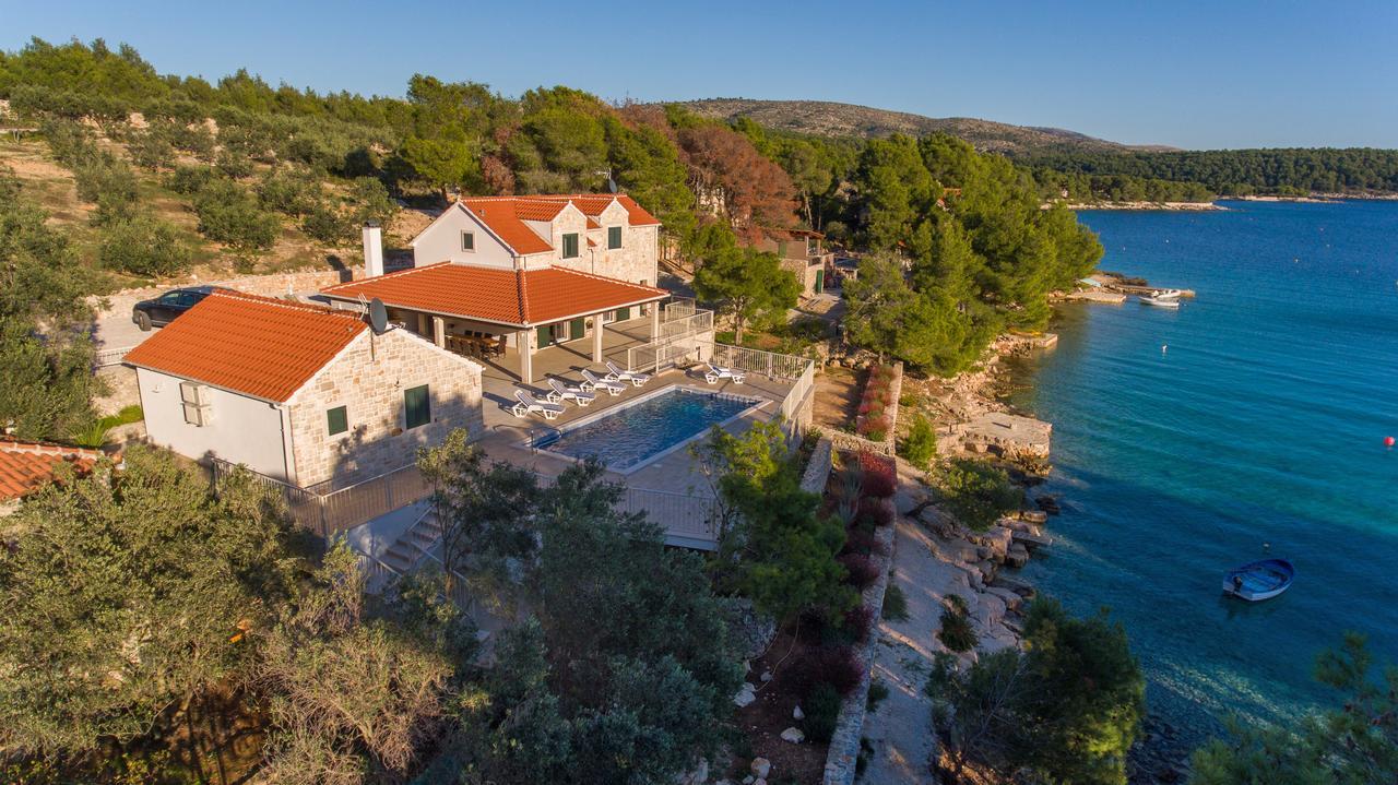 מילנה Luxury Villa Kate - In Lucice Bay With Turquoise Sea, Amazing Seaviews, And Heated Pool מראה חיצוני תמונה