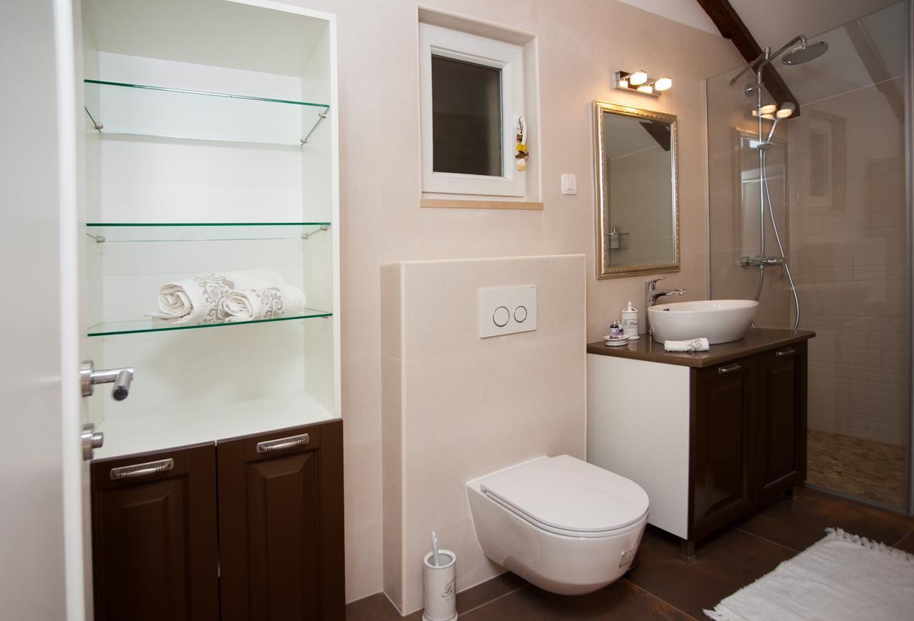 מילנה Luxury Villa Kate - In Lucice Bay With Turquoise Sea, Amazing Seaviews, And Heated Pool מראה חיצוני תמונה