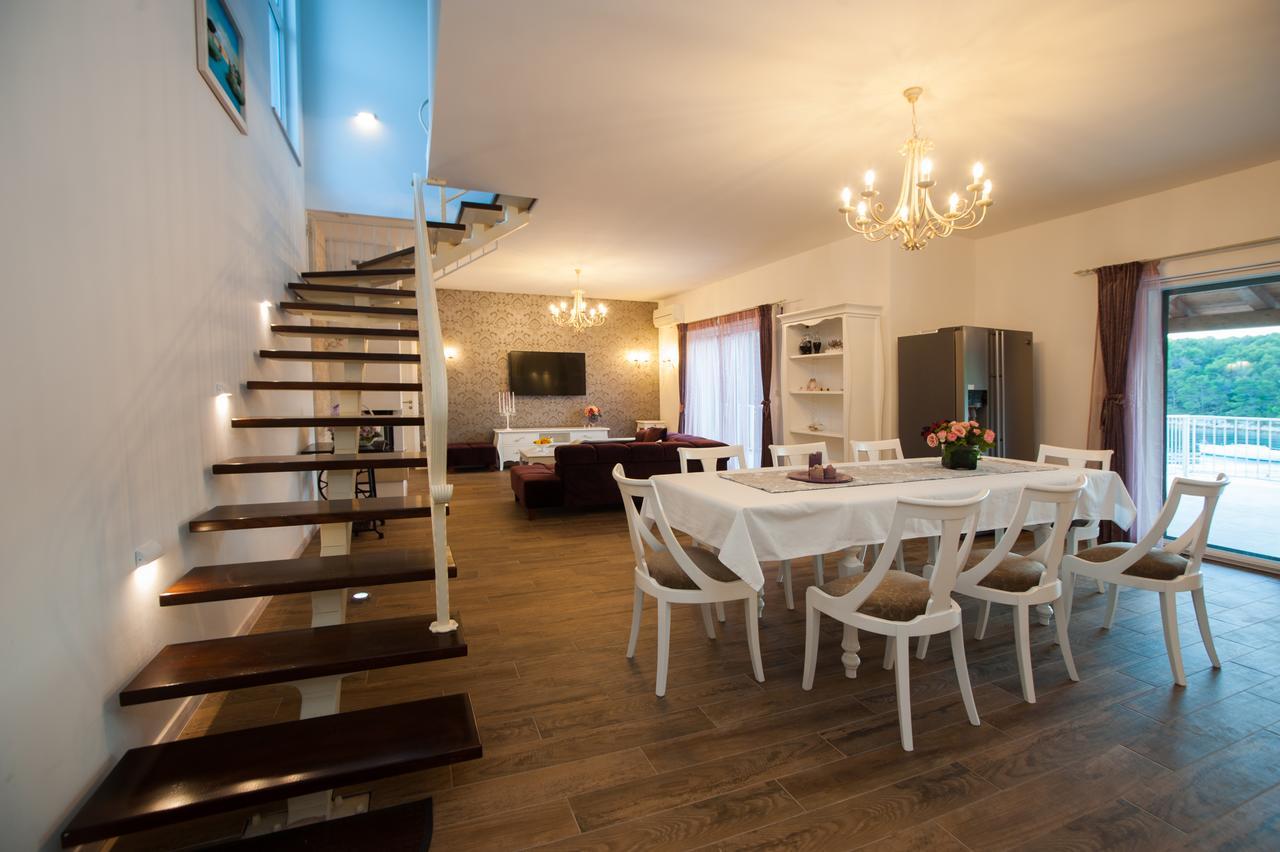מילנה Luxury Villa Kate - In Lucice Bay With Turquoise Sea, Amazing Seaviews, And Heated Pool מראה חיצוני תמונה