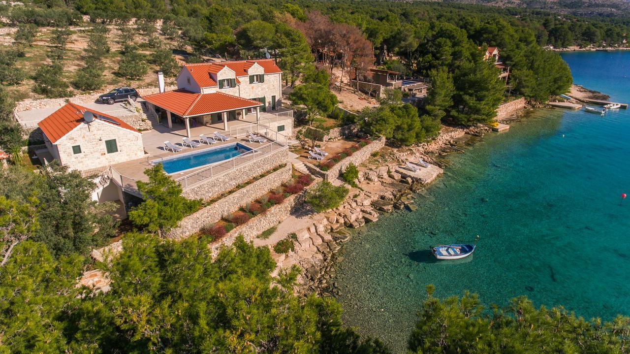 מילנה Luxury Villa Kate - In Lucice Bay With Turquoise Sea, Amazing Seaviews, And Heated Pool מראה חיצוני תמונה