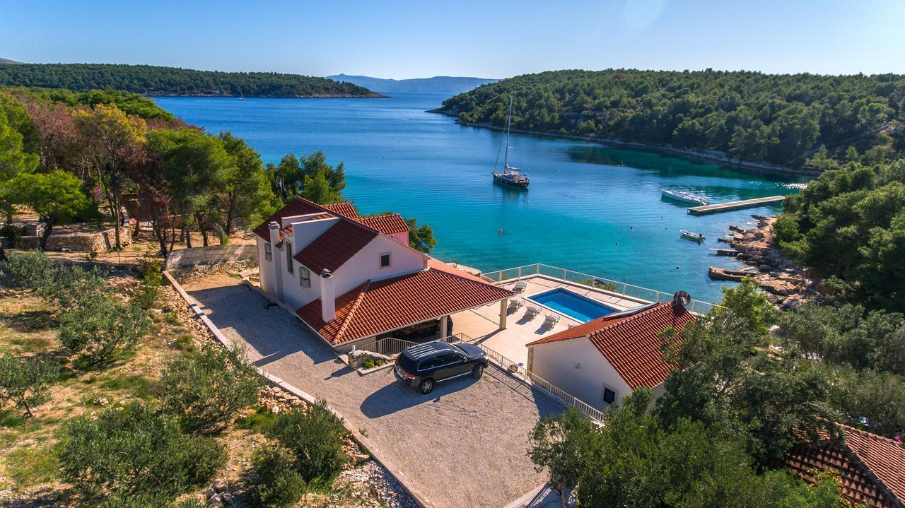 מילנה Luxury Villa Kate - In Lucice Bay With Turquoise Sea, Amazing Seaviews, And Heated Pool מראה חיצוני תמונה