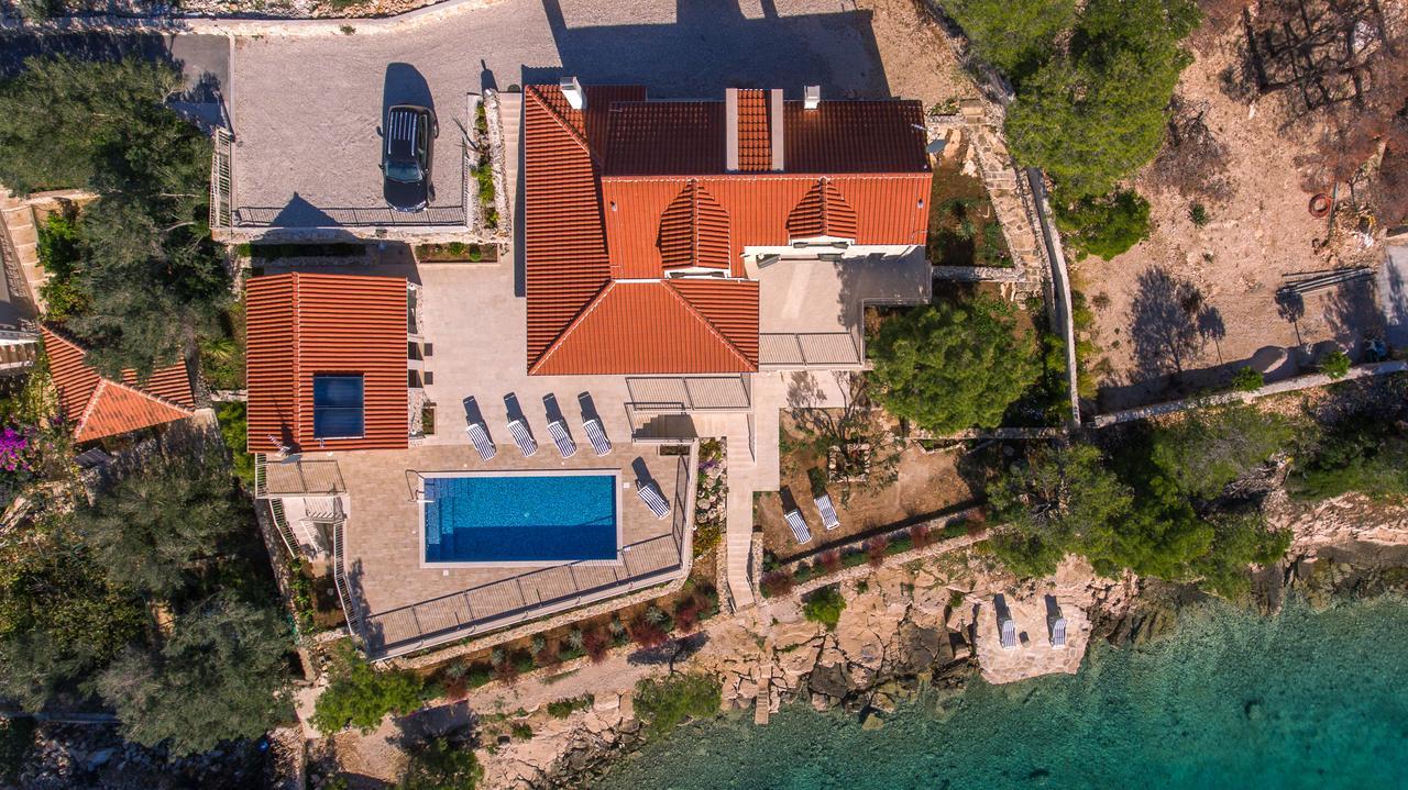מילנה Luxury Villa Kate - In Lucice Bay With Turquoise Sea, Amazing Seaviews, And Heated Pool מראה חיצוני תמונה