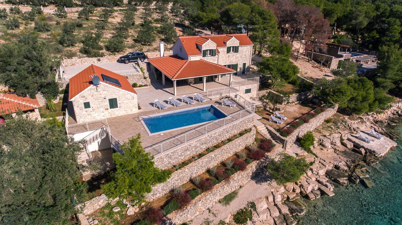 מילנה Luxury Villa Kate - In Lucice Bay With Turquoise Sea, Amazing Seaviews, And Heated Pool מראה חיצוני תמונה