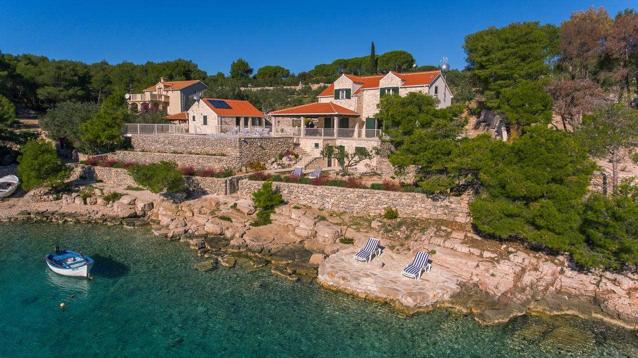 מילנה Luxury Villa Kate - In Lucice Bay With Turquoise Sea, Amazing Seaviews, And Heated Pool מראה חיצוני תמונה