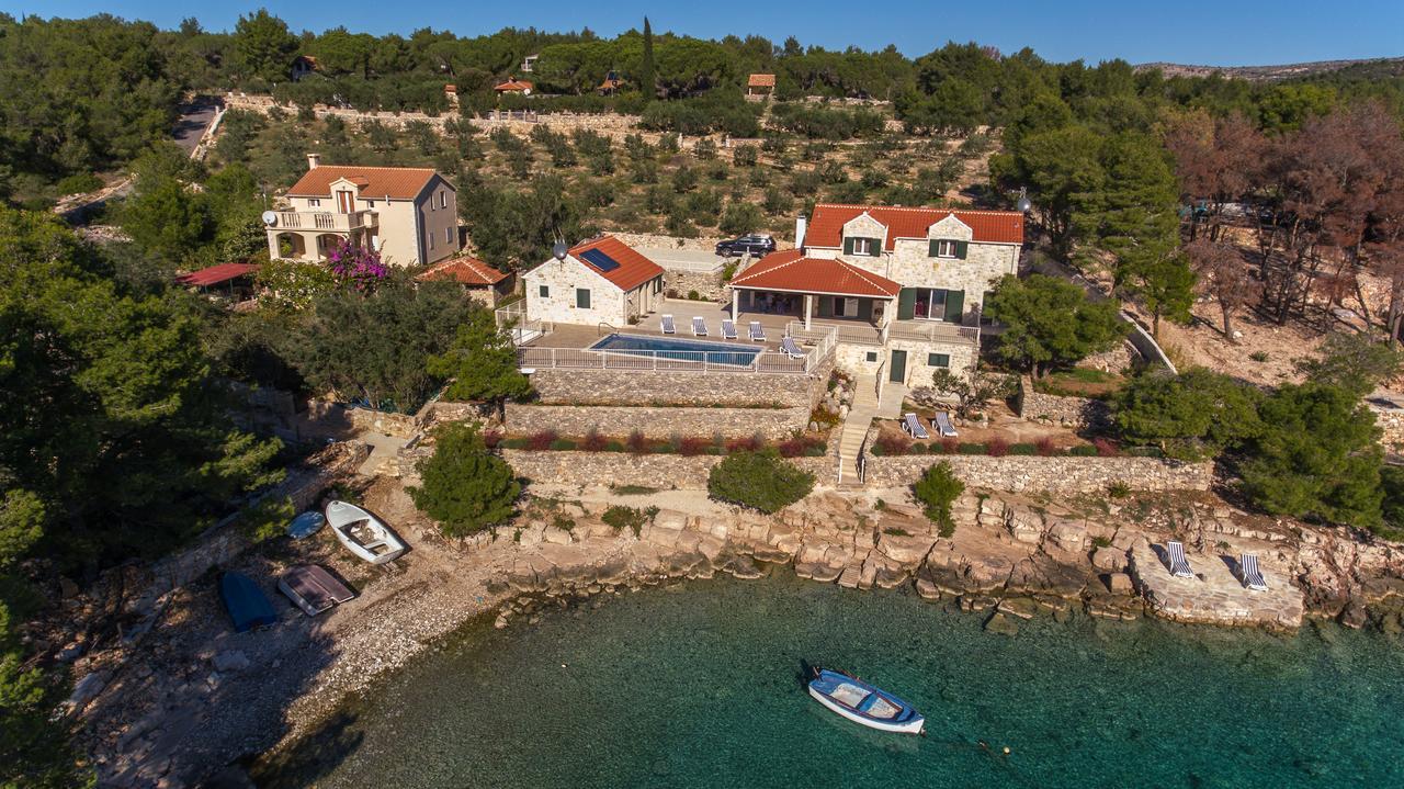 מילנה Luxury Villa Kate - In Lucice Bay With Turquoise Sea, Amazing Seaviews, And Heated Pool מראה חיצוני תמונה