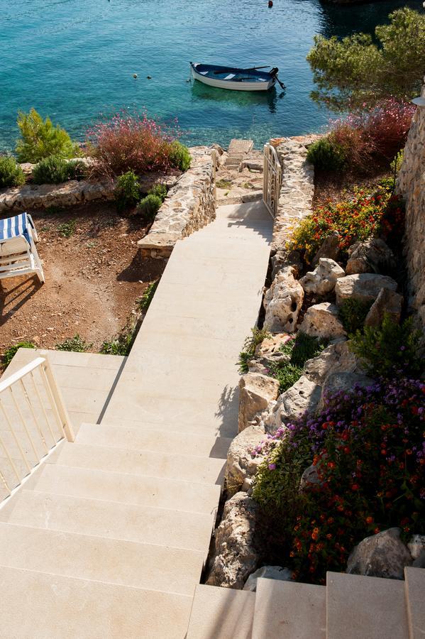 מילנה Luxury Villa Kate - In Lucice Bay With Turquoise Sea, Amazing Seaviews, And Heated Pool מראה חיצוני תמונה