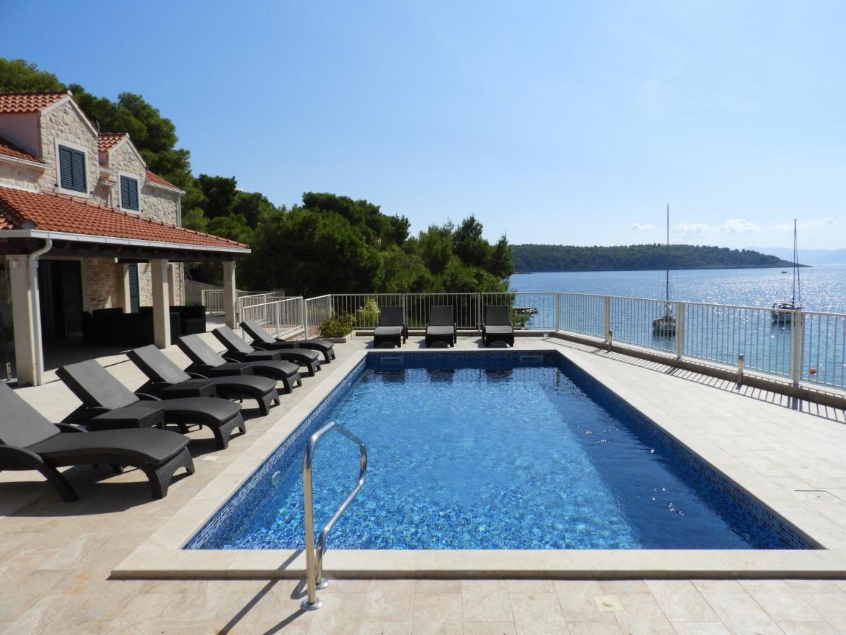 מילנה Luxury Villa Kate - In Lucice Bay With Turquoise Sea, Amazing Seaviews, And Heated Pool מראה חיצוני תמונה